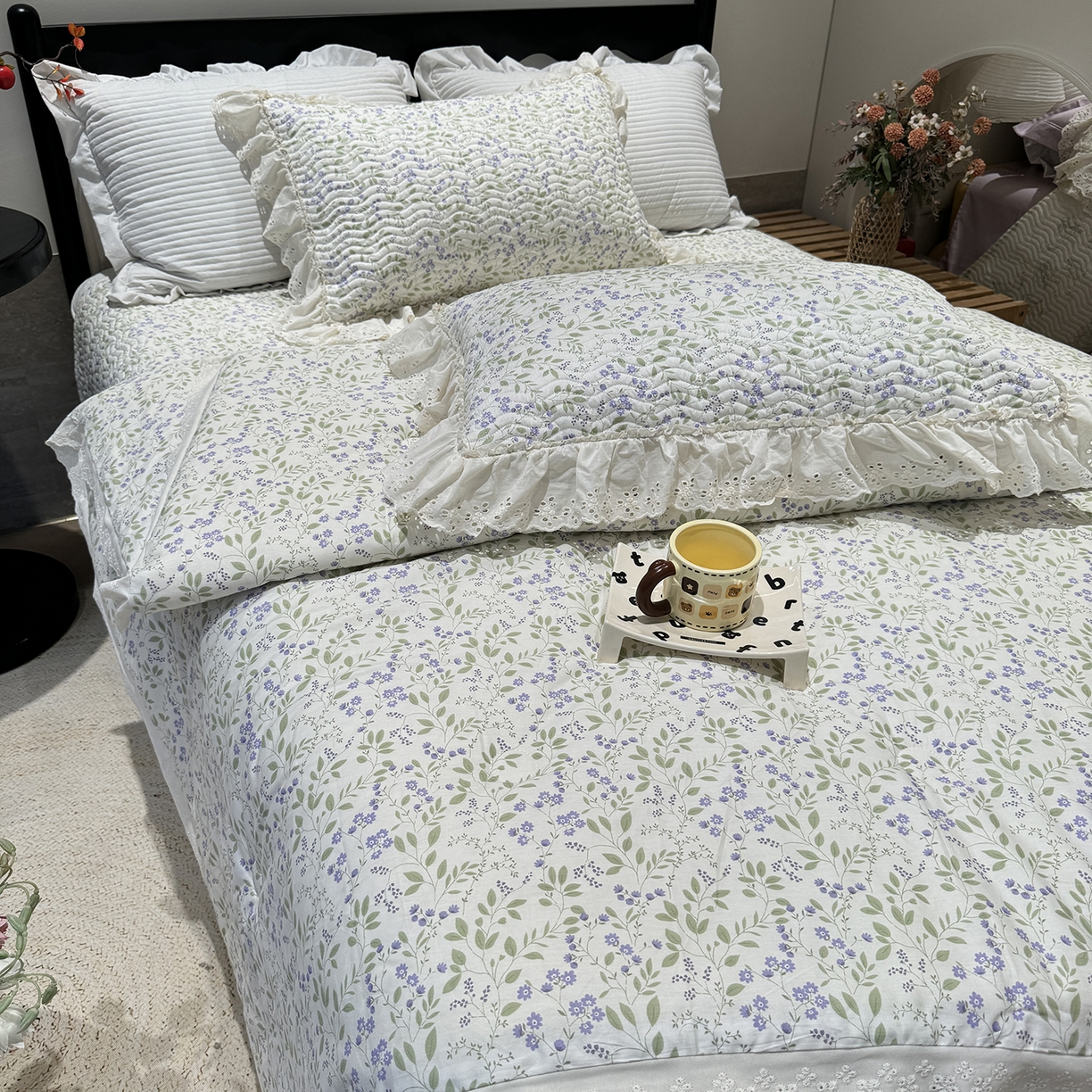 91家纺网 家纺一手货源 找家纺 奈萝家纺 2025新款全棉蕾丝花边被套春秋被床盖四件套床盖三件套 千野紫