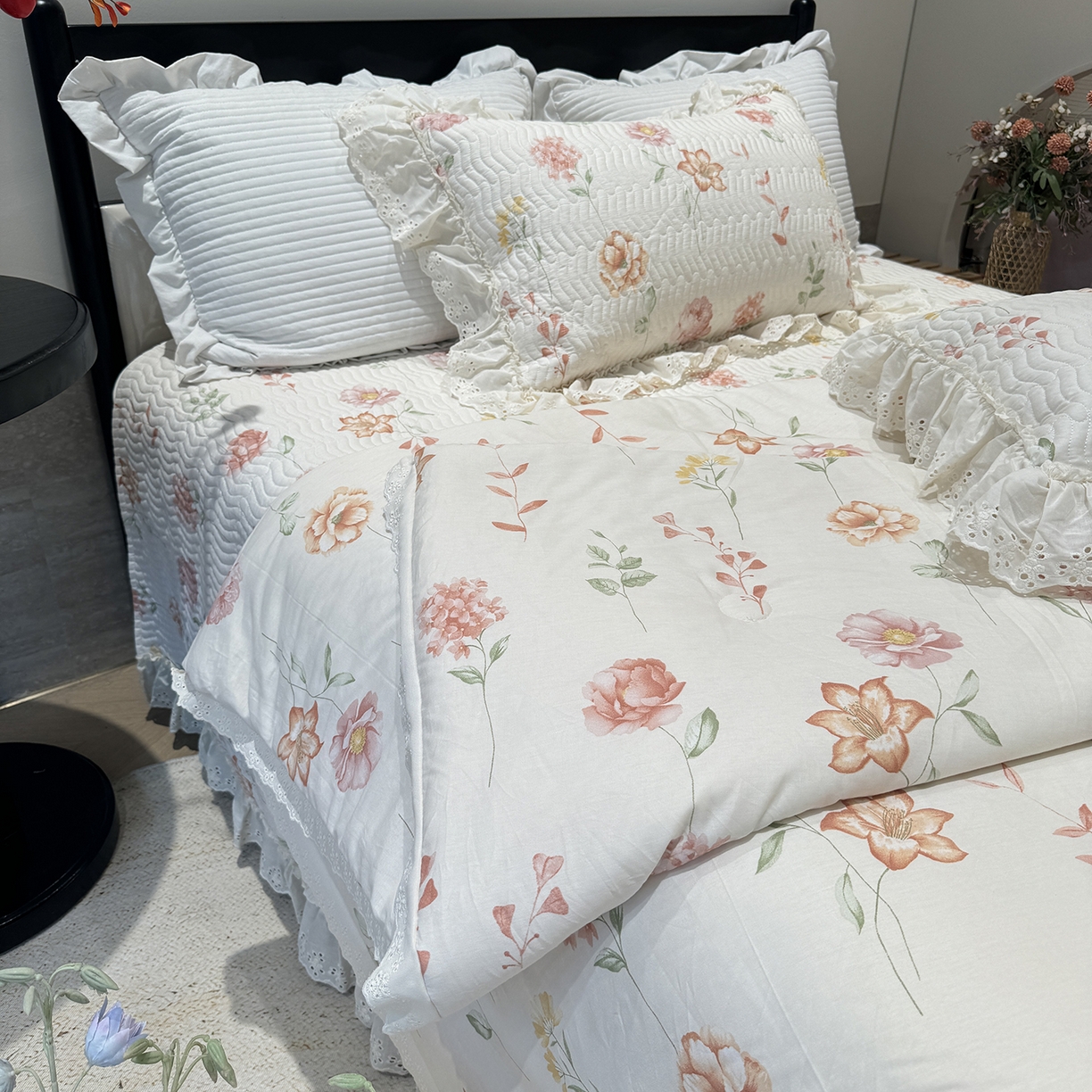 91家纺网 家纺一手货源 找家纺 奈萝家纺 2025新款全棉蕾丝花边被套春秋被床盖四件套床盖三件套 清幽粉