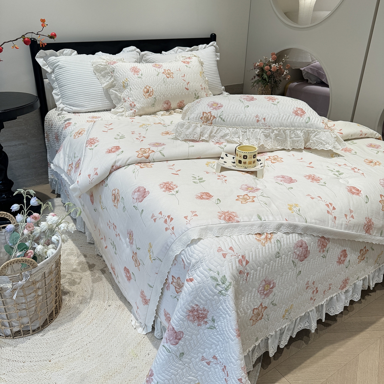 91家纺网 家纺一手货源 找家纺 奈萝家纺 2025新款全棉蕾丝花边被套春秋被床盖四件套床盖三件套 清幽粉