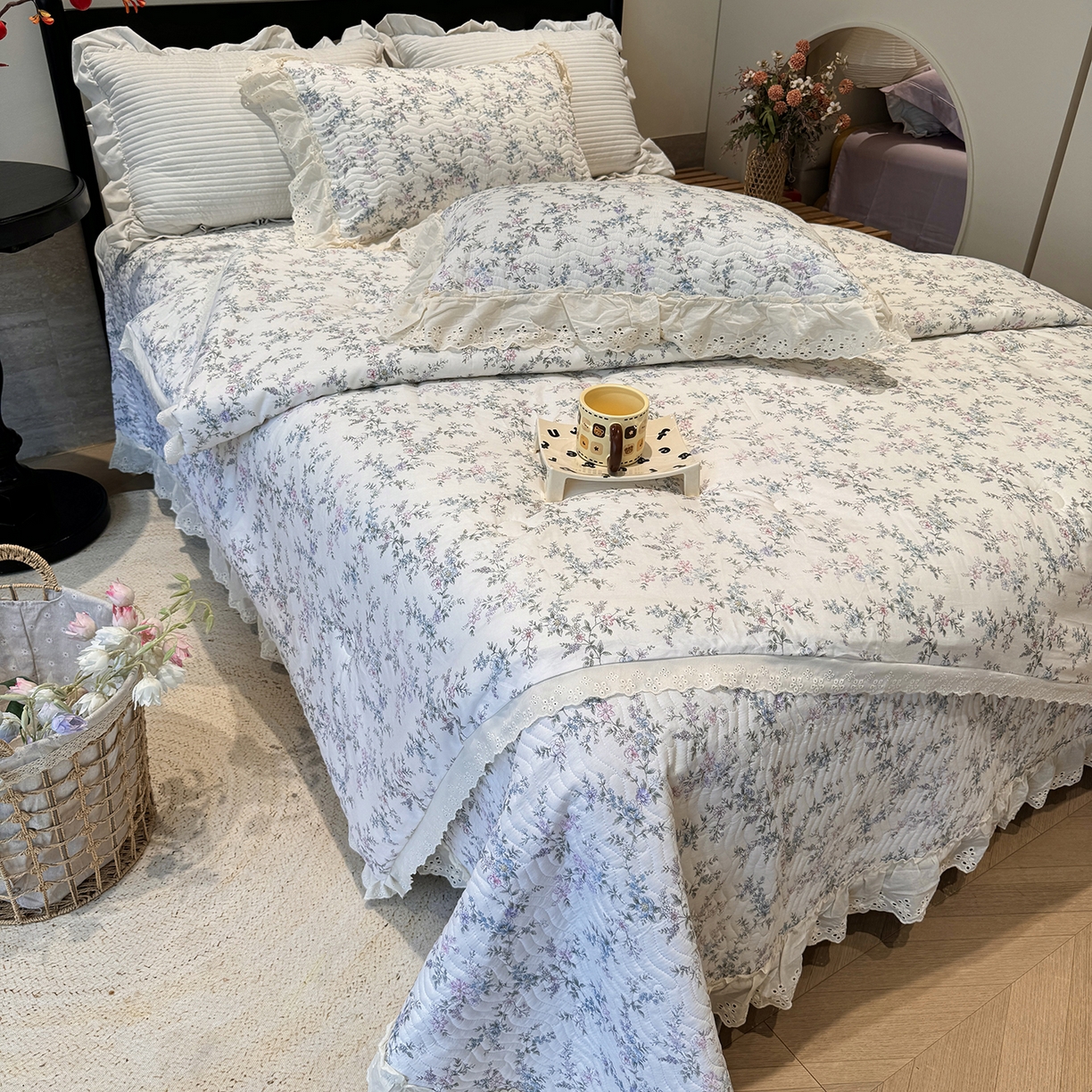 91家纺网 家纺一手货源 找家纺 奈萝家纺 2025新款全棉蕾丝花边被套春秋被床盖四件套床盖三件套 夏梦