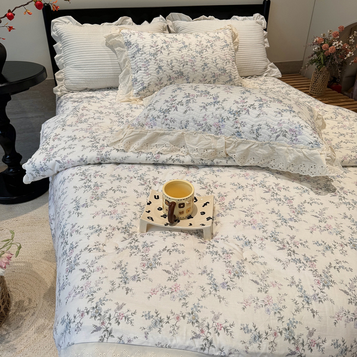 91家纺网 家纺一手货源 找家纺 奈萝家纺 2025新款全棉蕾丝花边被套春秋被床盖四件套床盖三件套 夏梦