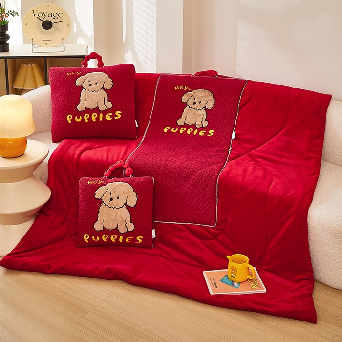 91家纺网 家纺一手货源 找家纺 （总）伊可爱2025新款秋冬泰迪绒卡通贴布绣提手抱枕被-贝宝