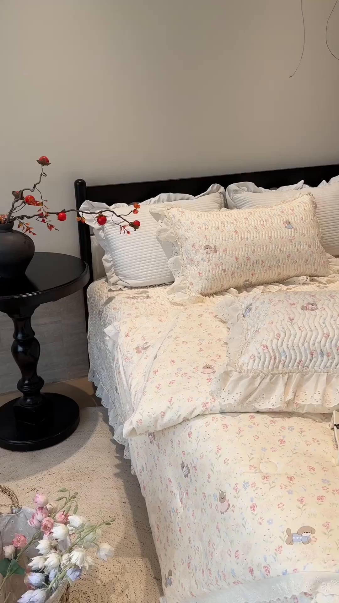 91家纺网 家纺一手货源 找家纺 奈萝家纺 2025新款全棉蕾丝花边被套春秋被床盖四件套床盖三件套 小小花园