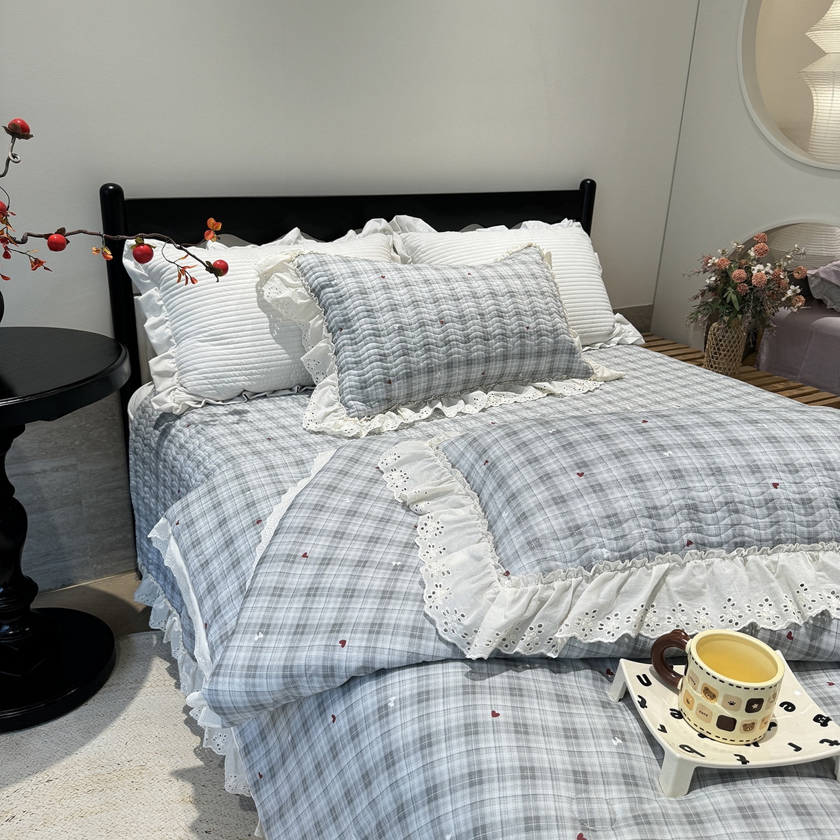 91家纺网 家纺一手货源 找家纺 奈萝家纺 2025新款全棉蕾丝花边被套春秋被床盖四件套床盖三件套 心悦