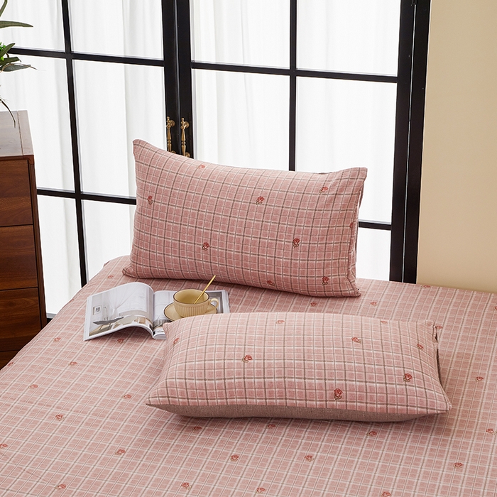 91家纺网 家纺一手货源 找家纺 卢赛尔 2025新款高克重皱皱复古原麻单床笠床笠三件套 红颜