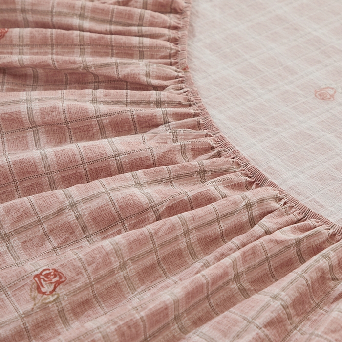 91家纺网 家纺一手货源 找家纺 卢赛尔 2025新款高克重皱皱复古原麻单床笠床笠三件套 红颜