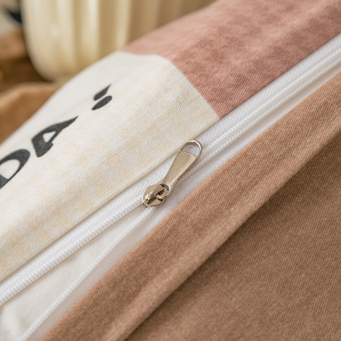 91家纺网 家纺一手货源 找家纺 博弈家纺 2025新款100%加厚全棉纯棉四件套喷气磨毛四件套-礼盒装 格调熊猫