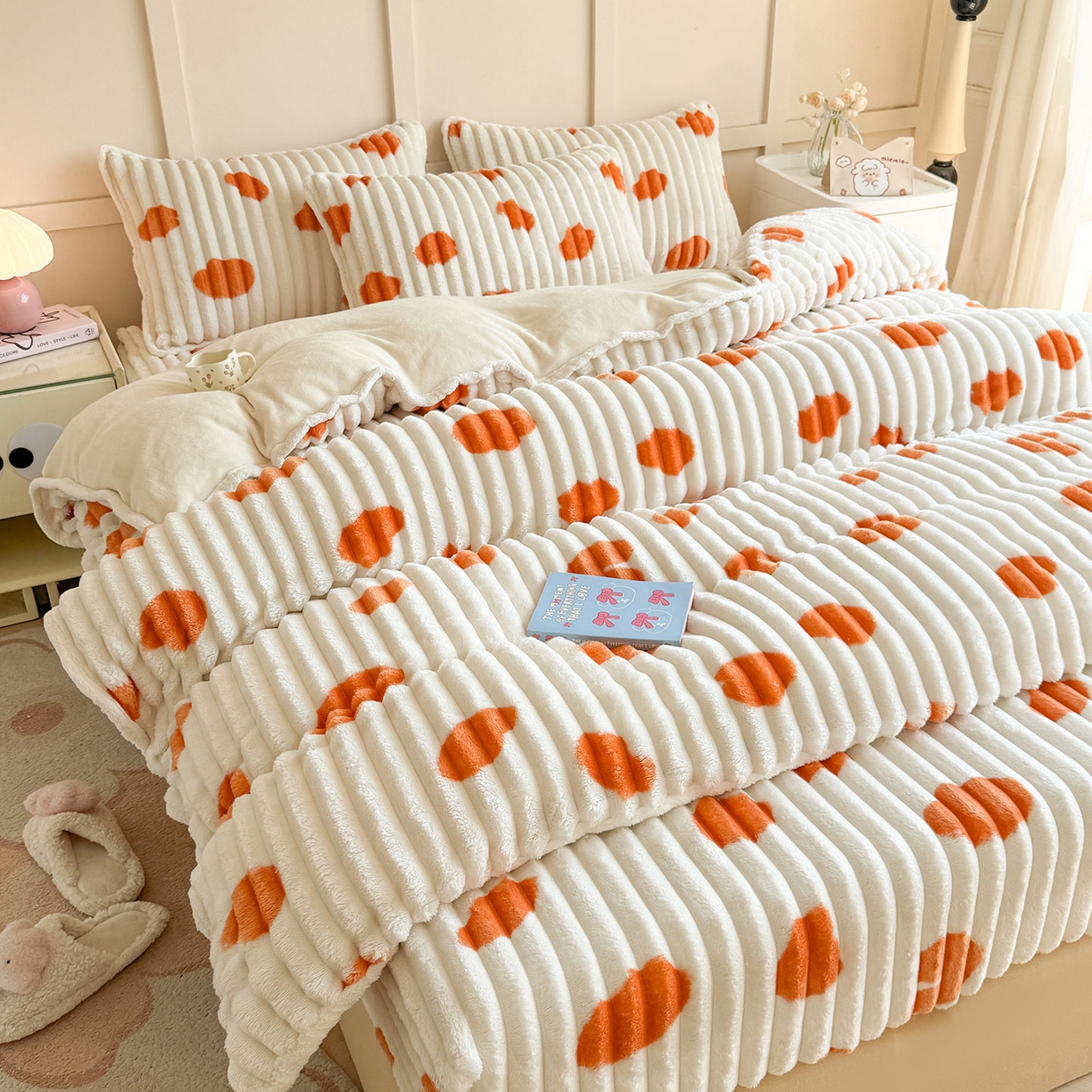 91家纺网 家纺一手货源 找家纺 眠势力 2025新款兔兔绒抽条印花被套兔毛绒加厚保暖被罩 暖阳