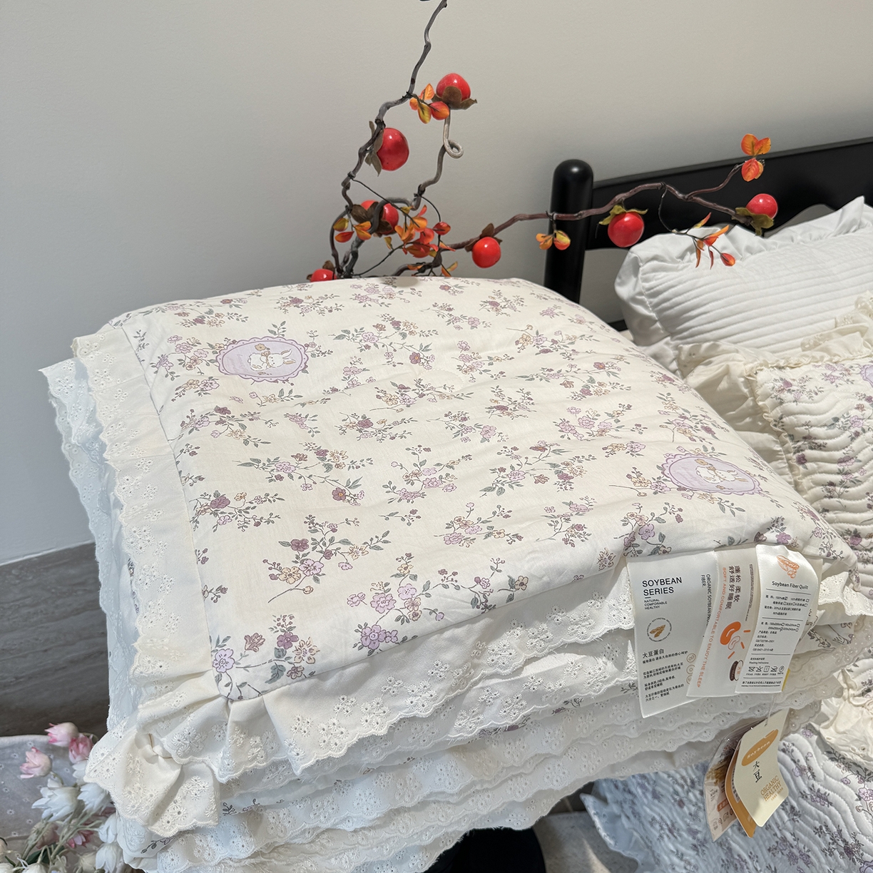 91家纺网 家纺一手货源 找家纺 奈萝家纺 2025新款全棉蕾丝花边被套春秋被床盖四件套床盖三件套 紫悦