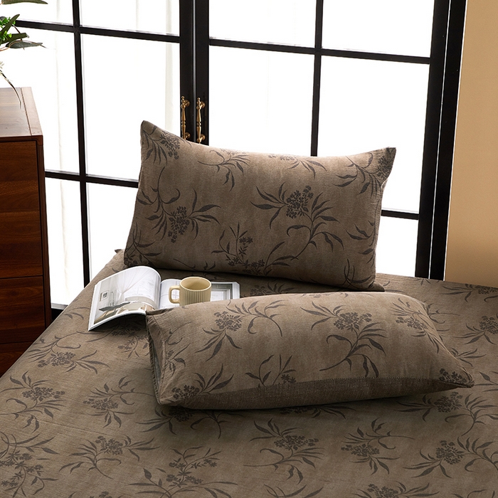 91家纺网 家纺一手货源 找家纺 卢赛尔 2025新款高克重皱皱复古原麻单床笠床笠三件套 南栀羽