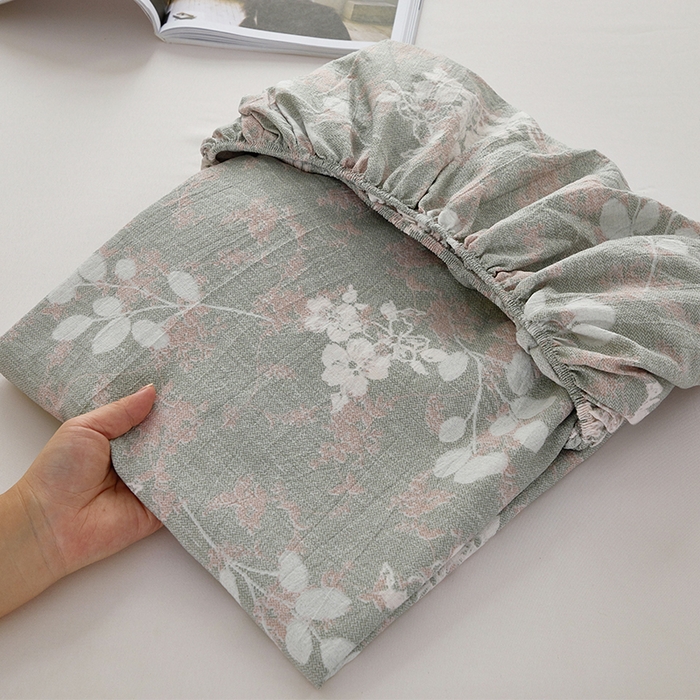 91家纺网 家纺一手货源 找家纺 卢赛尔 2025新款高克重皱皱复古原麻单床笠床笠三件套 清菡绿