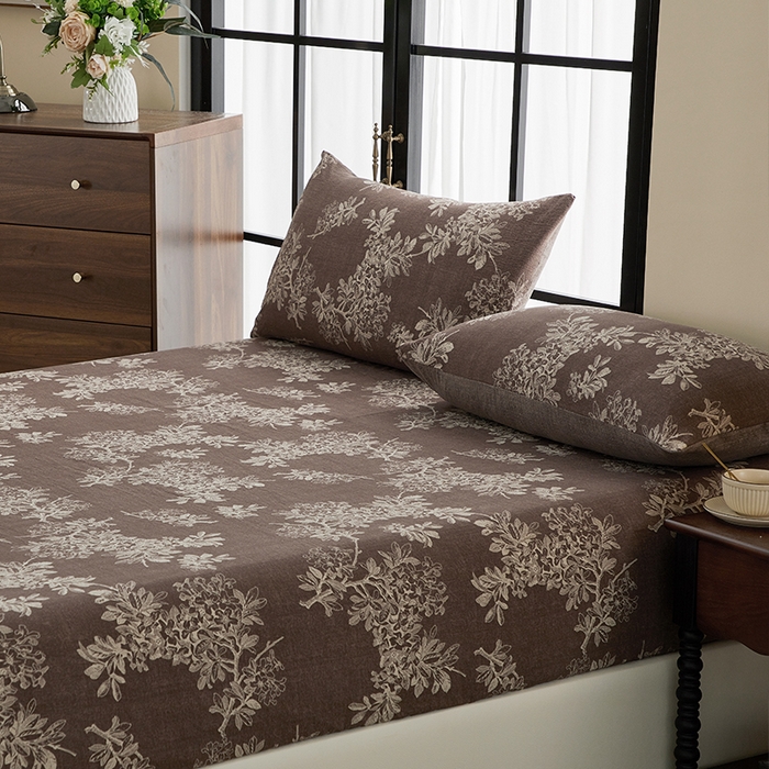 91家纺网 家纺一手货源 找家纺 卢赛尔 2025新款高克重皱皱复古原麻单床笠床笠三件套 疏影