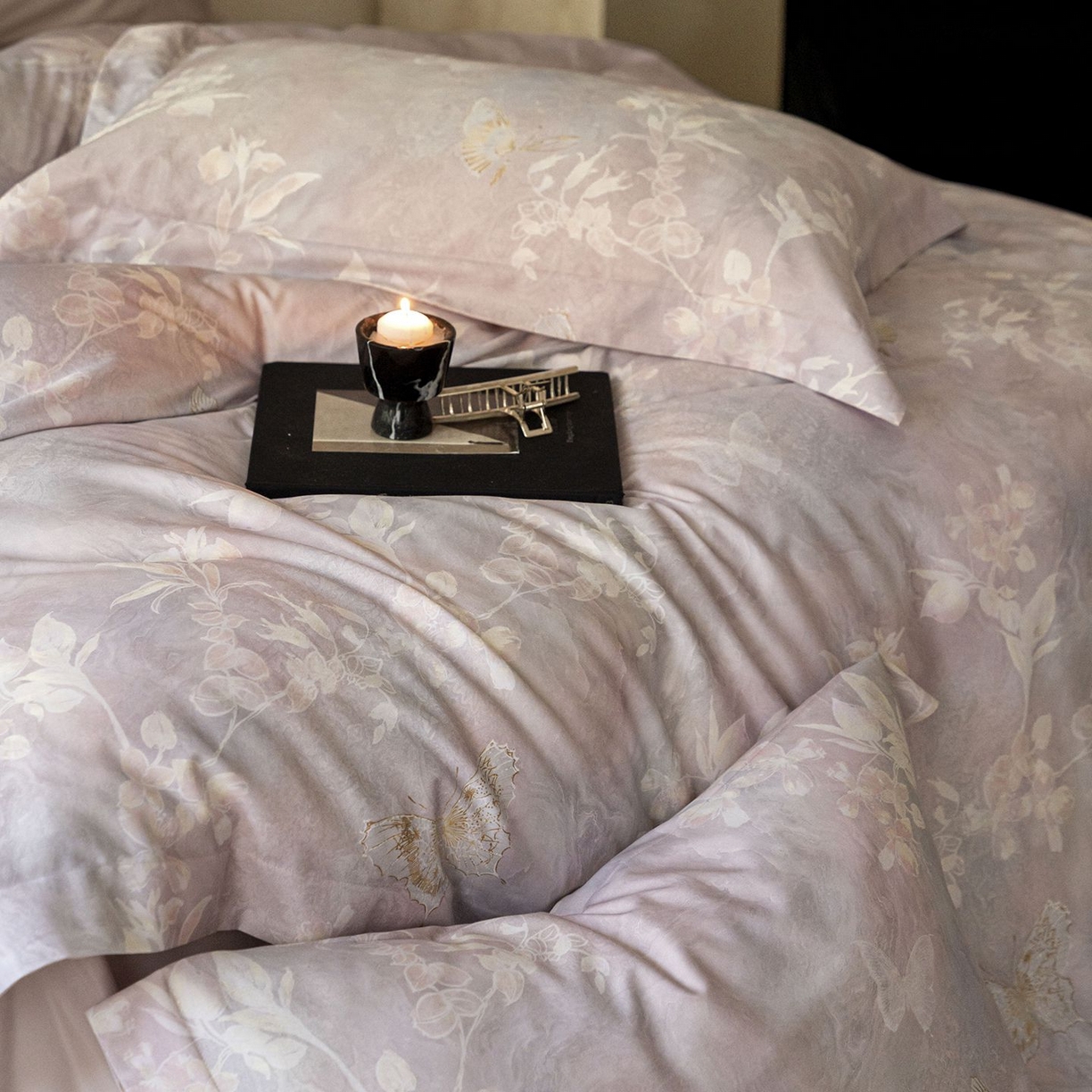 91家纺网 家纺一手货源 找家纺 黛舒家居 2025新款天丝棉磨毛花卉四件套 蝶恋花