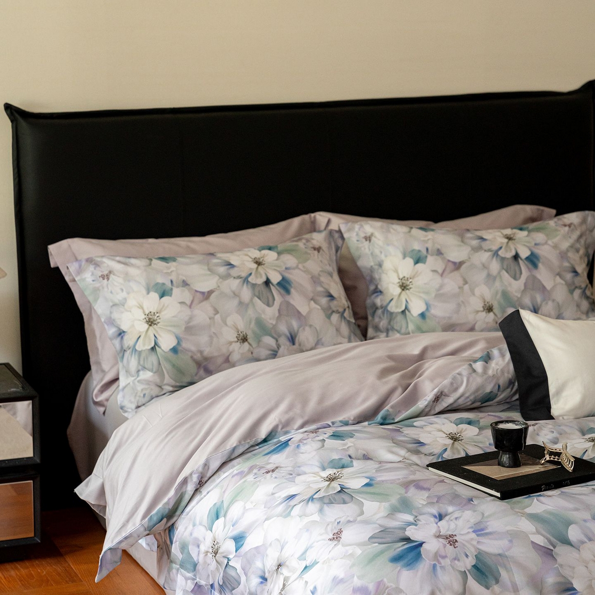 91家纺网 家纺一手货源 找家纺 黛舒家居 2025新款天丝棉磨毛花卉四件套 富郁花开