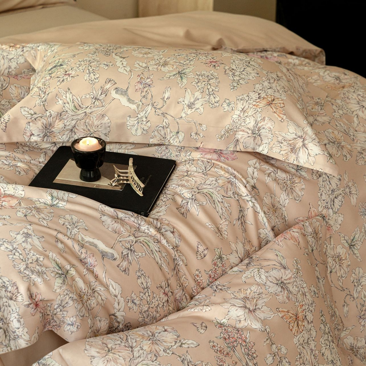 91家纺网 家纺一手货源 找家纺 黛舒家居 2025新款天丝棉磨毛花卉四件套 花攒绮簇