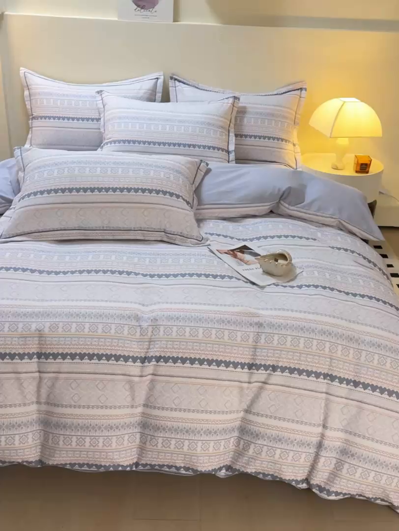 91家纺网 家纺一手货源 找家纺 博弈家纺 2025新款100%加厚全棉纯棉四件套喷气磨毛四件套-礼盒装 芊芊之恋