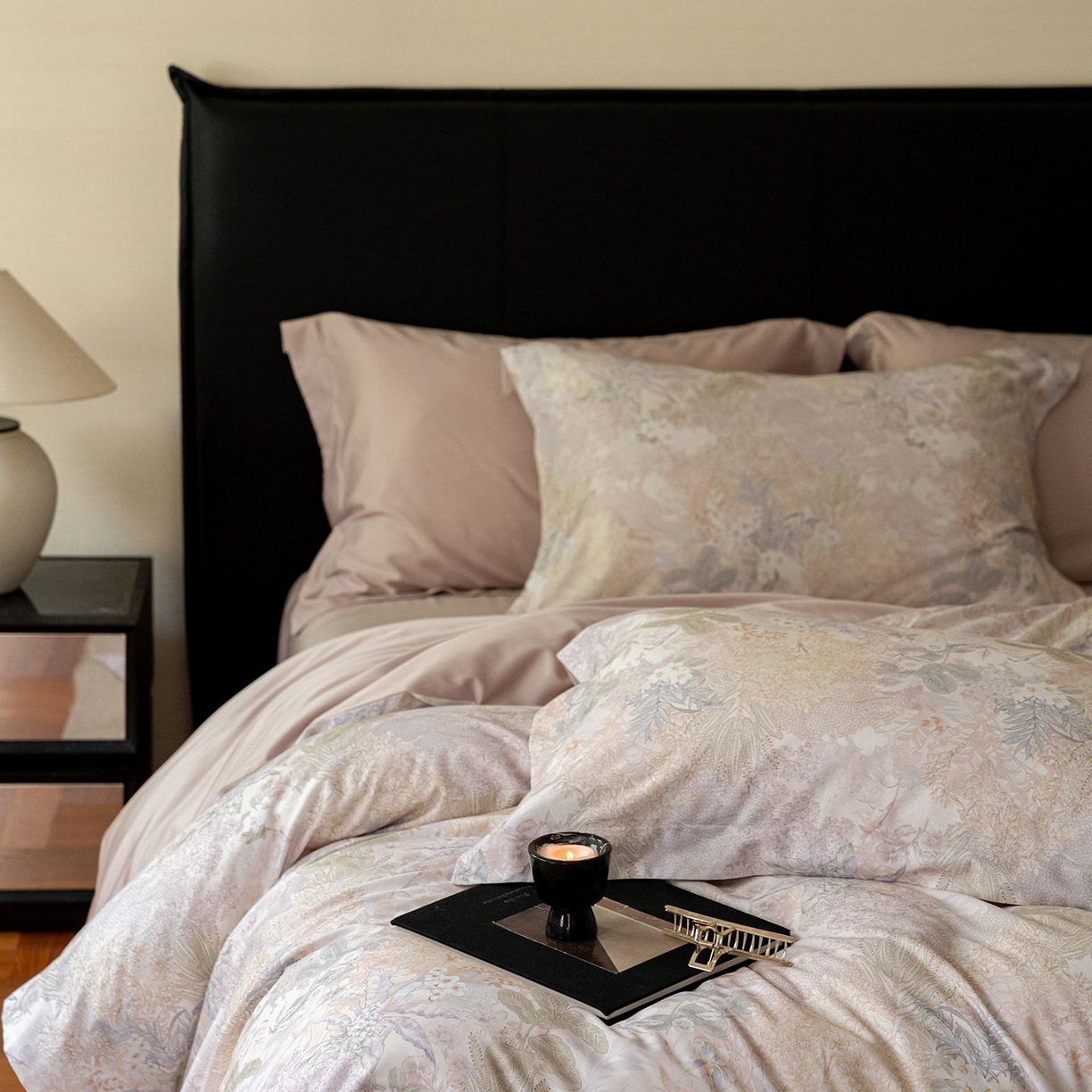 91家纺网 家纺一手货源 找家纺 黛舒家居 2025新款天丝棉磨毛花卉四件套 绮梦花间