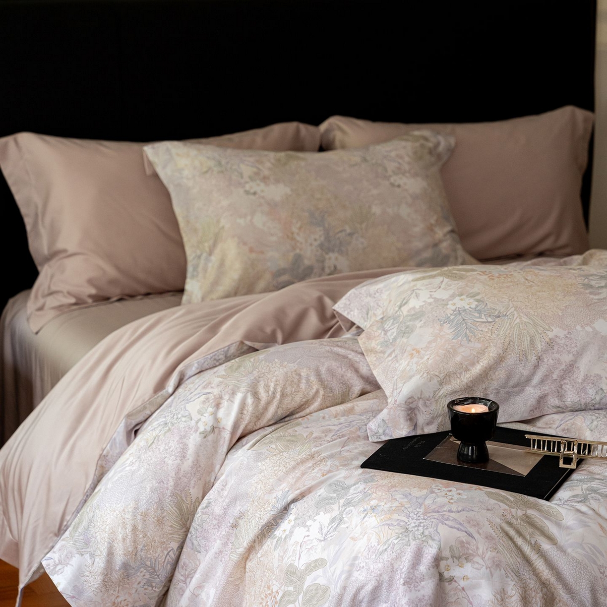 91家纺网 家纺一手货源 找家纺 黛舒家居 2025新款天丝棉磨毛花卉四件套 绮梦花间