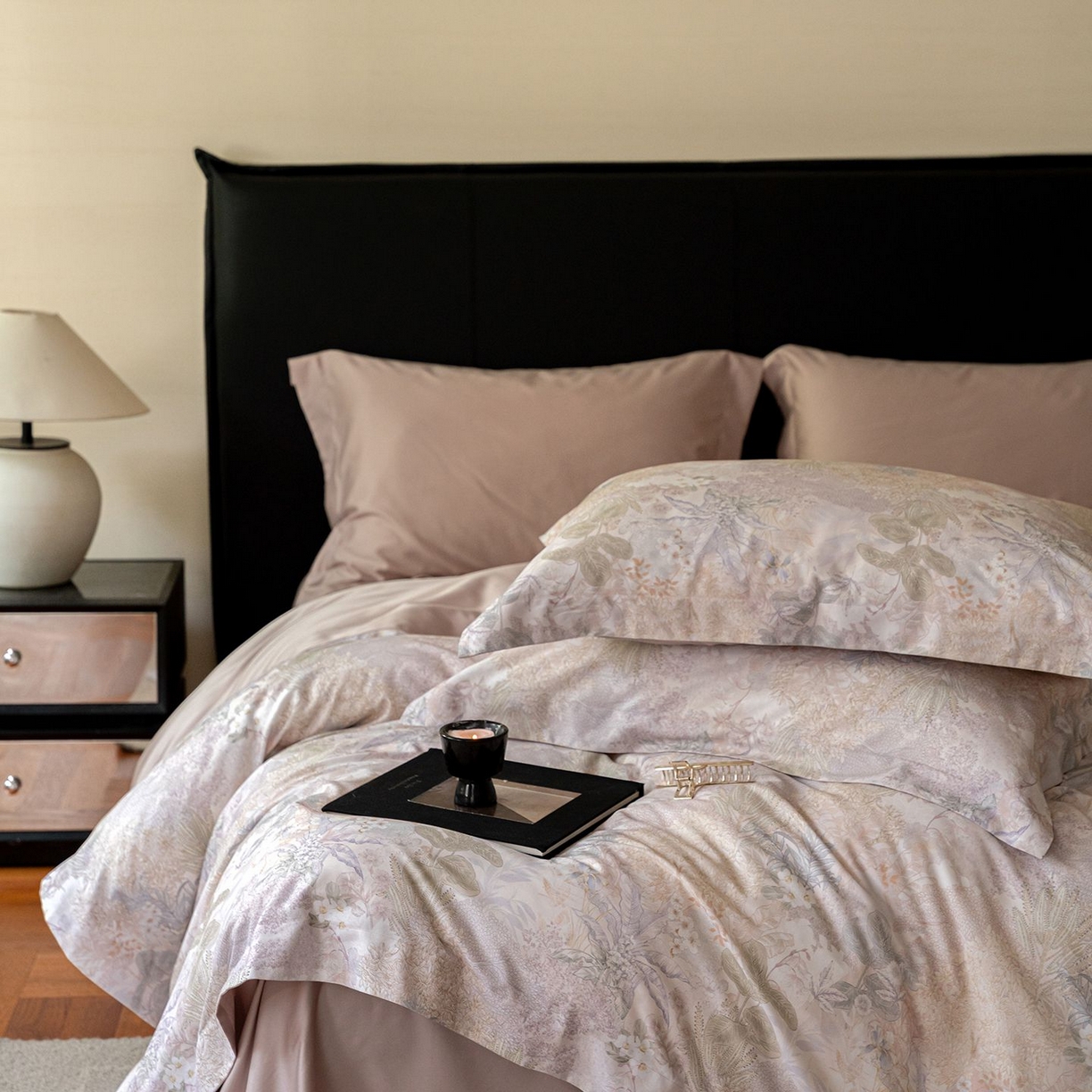 91家纺网 家纺一手货源 找家纺 黛舒家居 2025新款天丝棉磨毛花卉四件套 绮梦花间