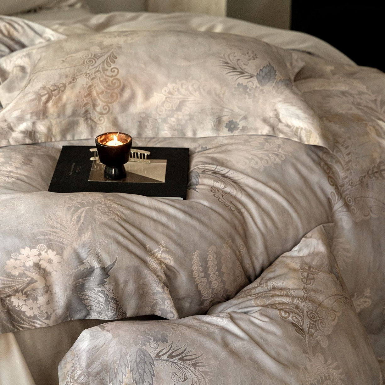 91家纺网 家纺一手货源 找家纺 黛舒家居 2025新款天丝棉磨毛花卉四件套 梧叶花筑