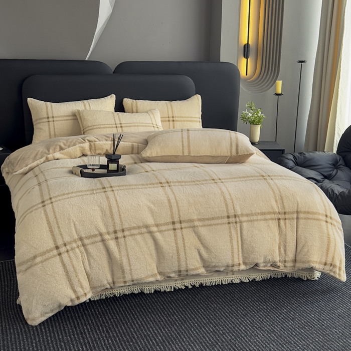 91家纺网 家纺一手货源 找家纺 家之硕家纺 2025新款高克重兔毛绒轻奢风床笠系列 格子咖