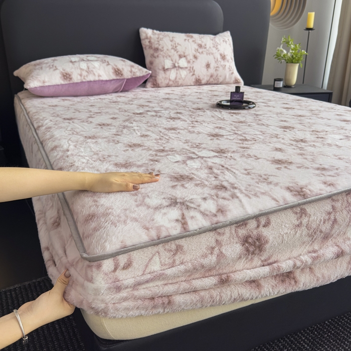 家之硕家纺 2025新款高克重兔毛绒轻奢风床笠系列 蝴蝶碎花紫