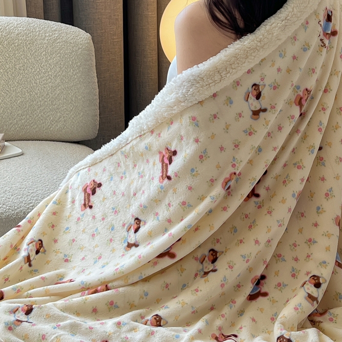 91家纺网 家纺一手货源 找家纺 （总）朵朵家纺 2025新款加厚牛奶绒羊羔绒印花多功能盖毯（可定制尺寸 ）