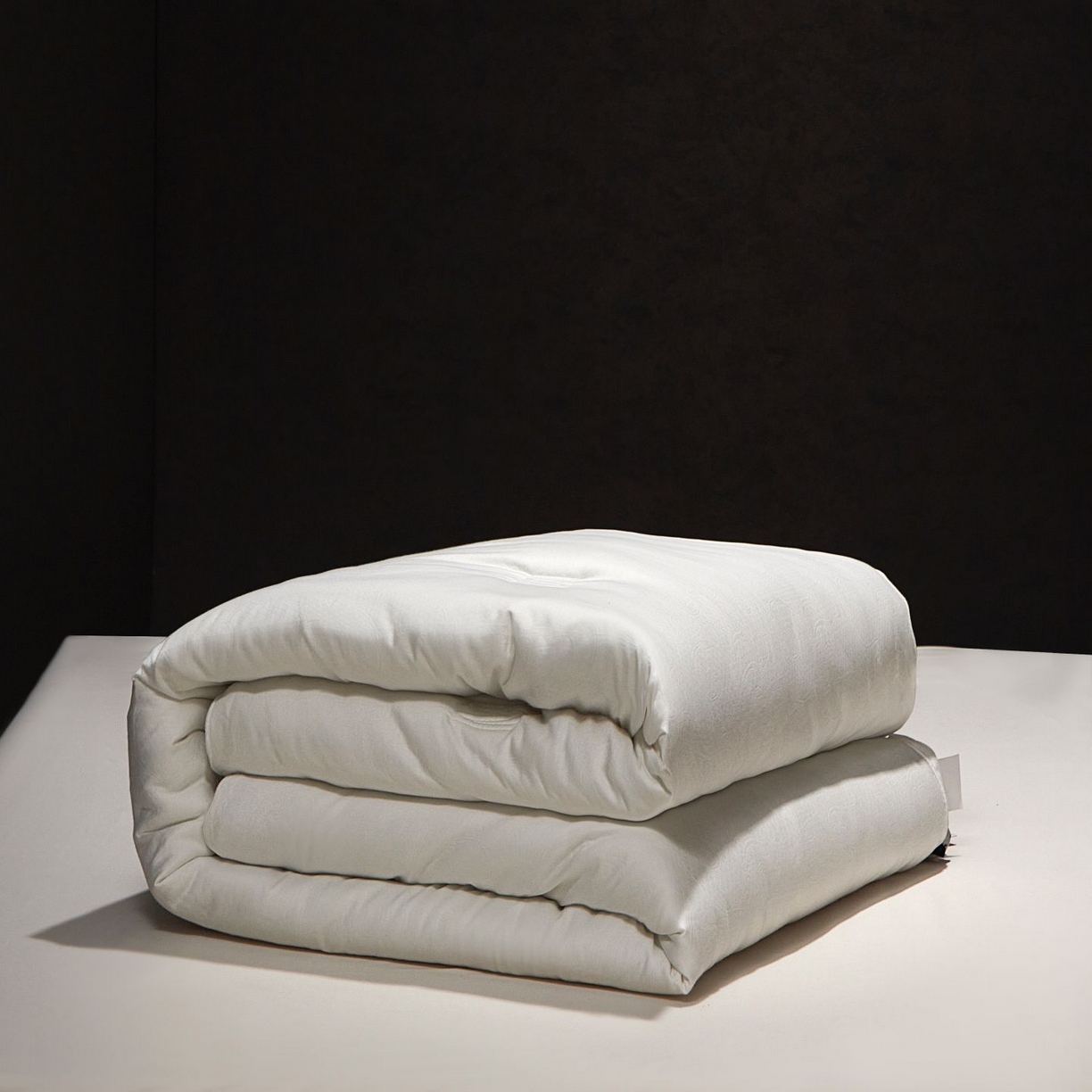 91家纺网 家纺一手货源 找家纺 南通朵美纺织品有限公司 2025新款3M新雪丽高效暖绒被被子被芯 新雪丽-白色