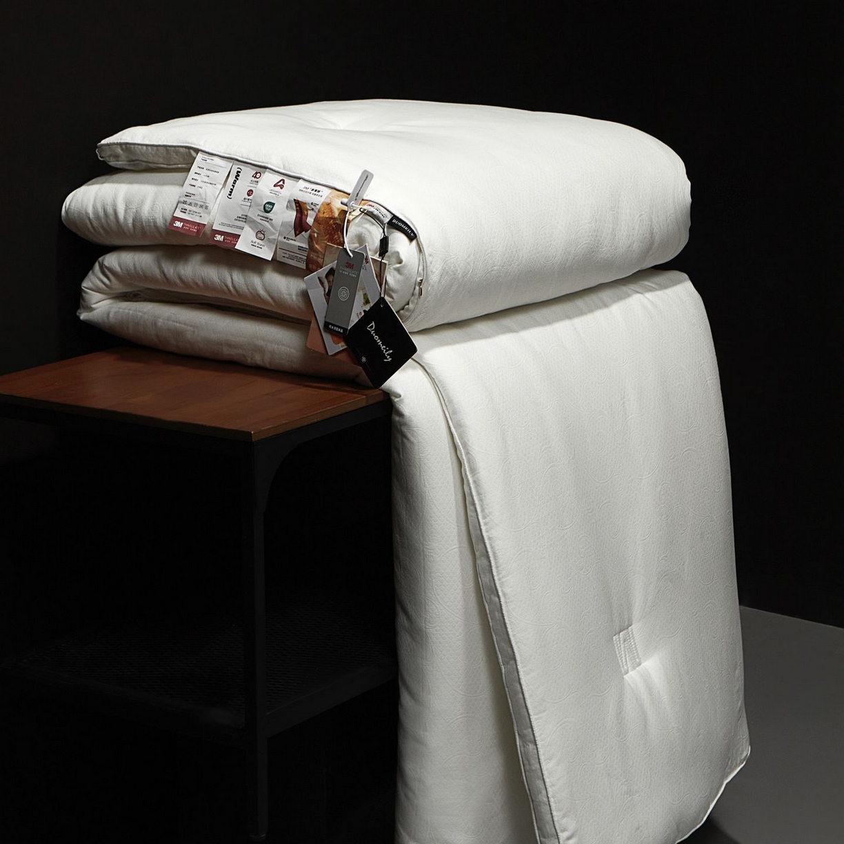 91家纺网 家纺一手货源 找家纺 南通朵美纺织品有限公司 2025新款3M新雪丽高效暖绒被被子被芯 新雪丽-白色