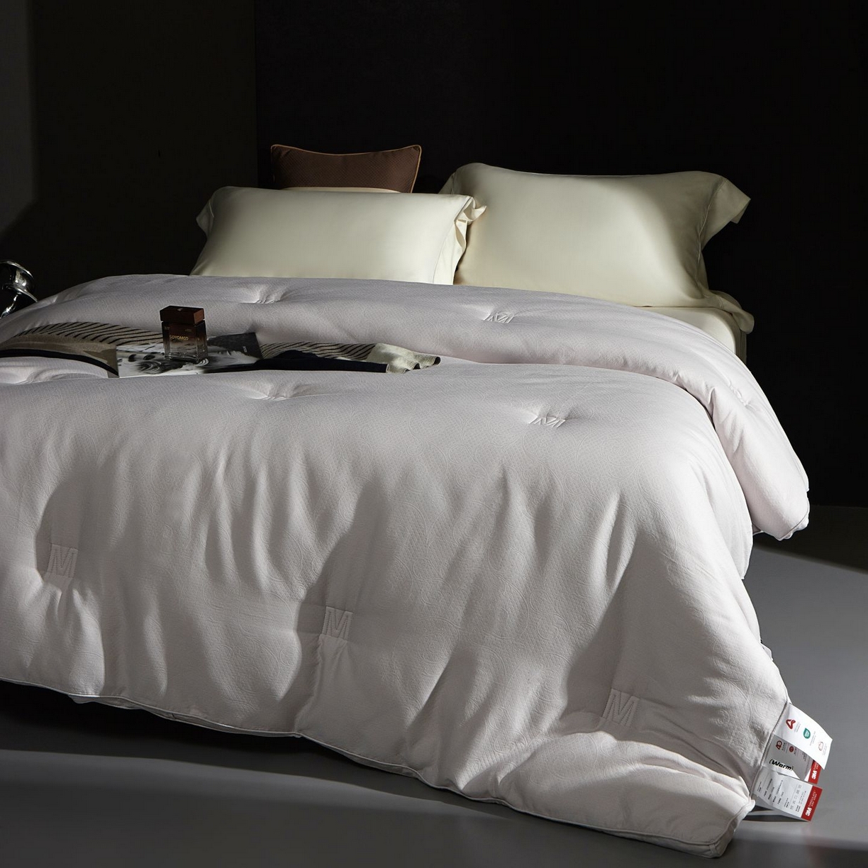 91家纺网 家纺一手货源 找家纺 南通朵美纺织品有限公司 2025新款3M新雪丽高效暖绒被被子被芯 新雪丽-浅灰