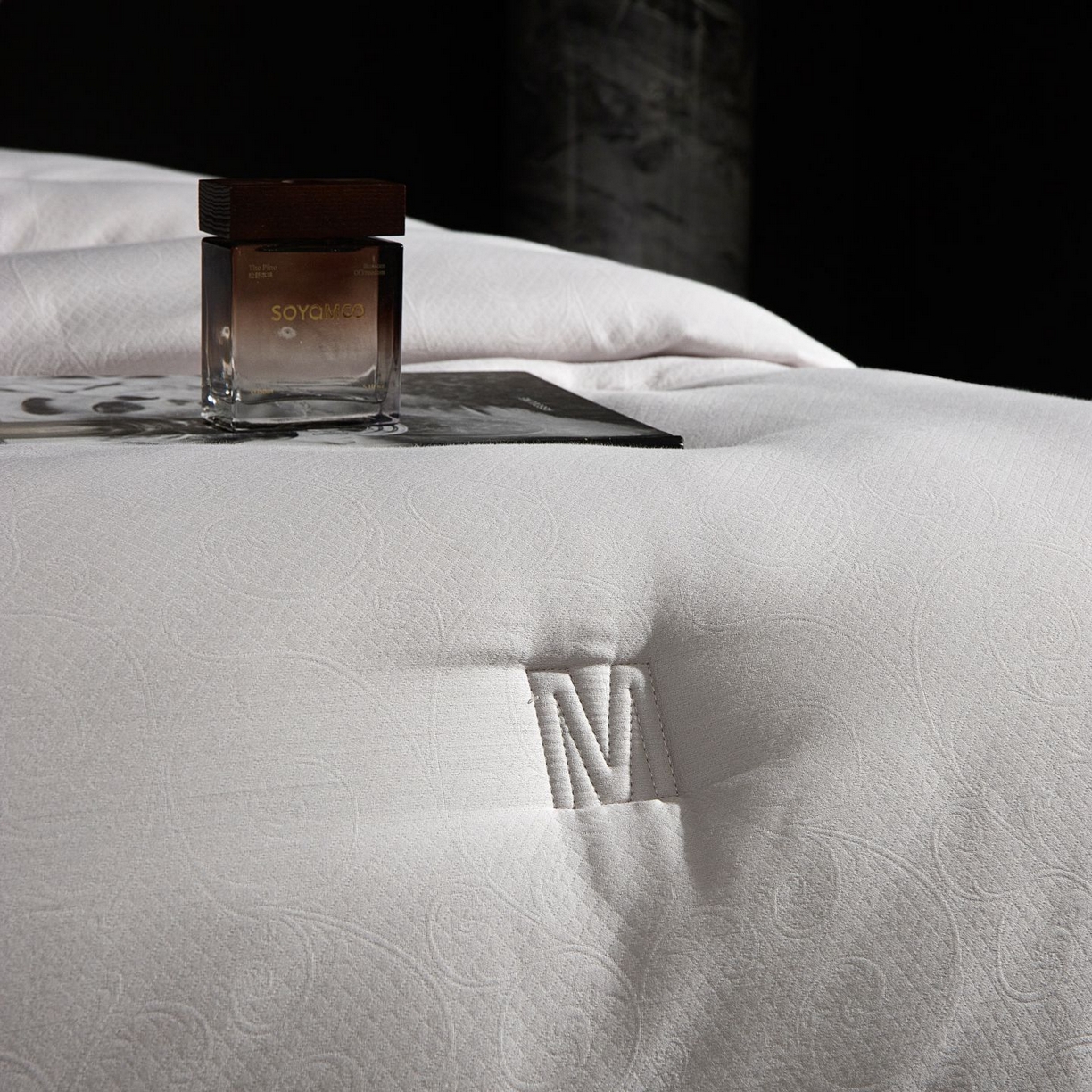 91家纺网 家纺一手货源 找家纺 南通朵美纺织品有限公司 2025新款3M新雪丽高效暖绒被被子被芯 新雪丽-浅灰