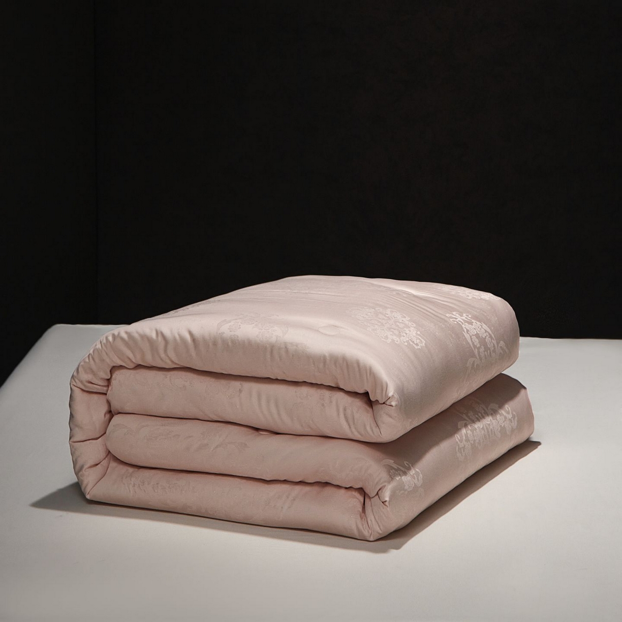 91家纺网 家纺一手货源 找家纺 南通朵美纺织品有限公司 2025新款蚕丝蛋白贵妃被被子被芯 贵妃被-粉金