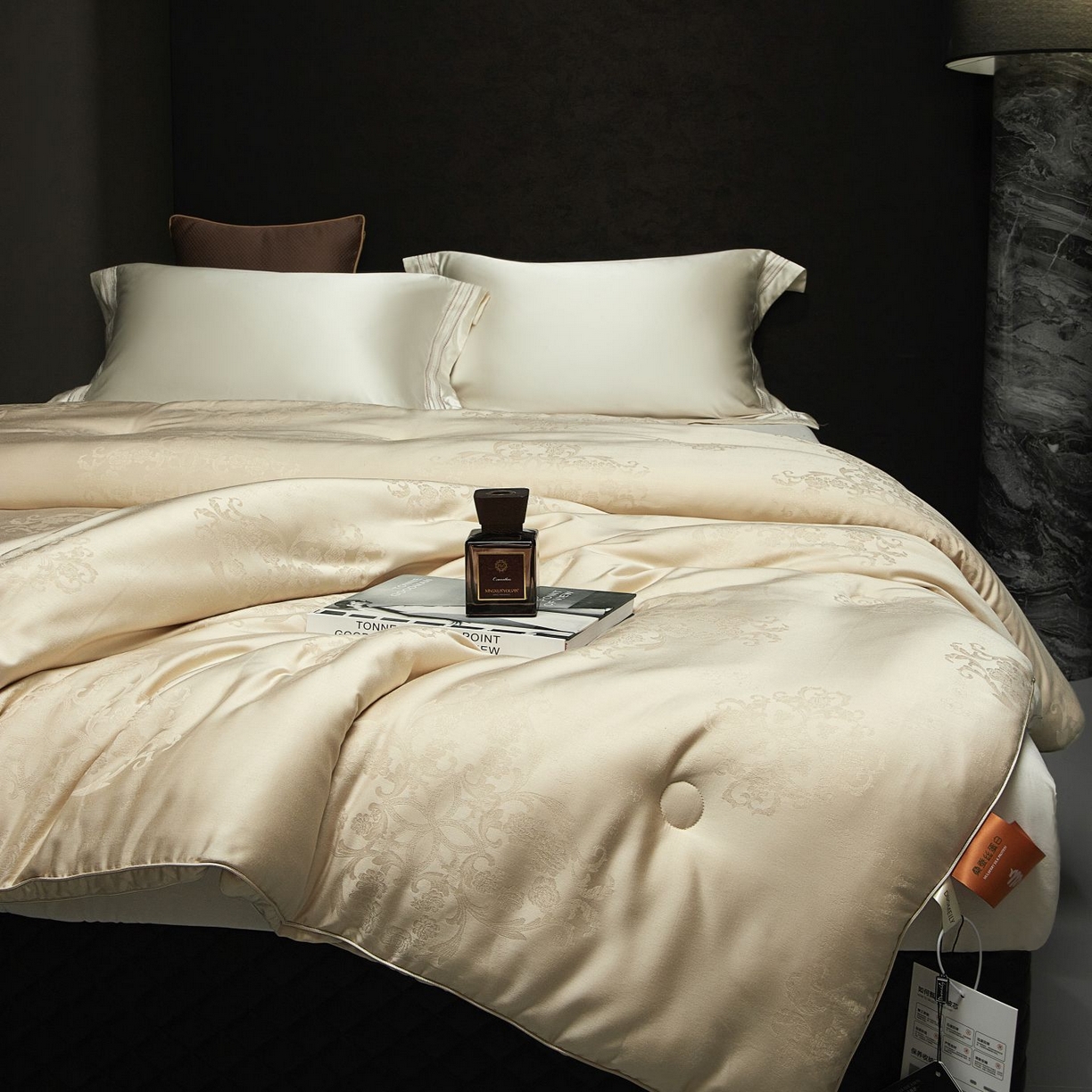 91家纺网 家纺一手货源 找家纺 南通朵美纺织品有限公司 2025新款蚕丝蛋白贵妃被被子被芯 贵妃被-咖金