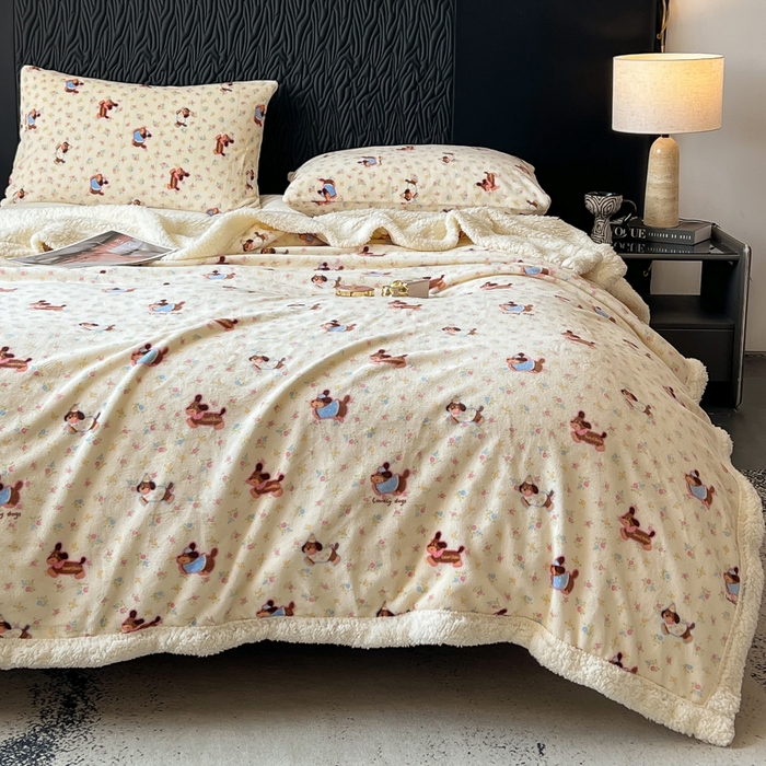 91家纺网 家纺一手货源 找家纺 朵朵家纺 2025新款加厚牛奶绒羊羔绒印花多功能盖毯（可定制尺寸 ） 元气狗