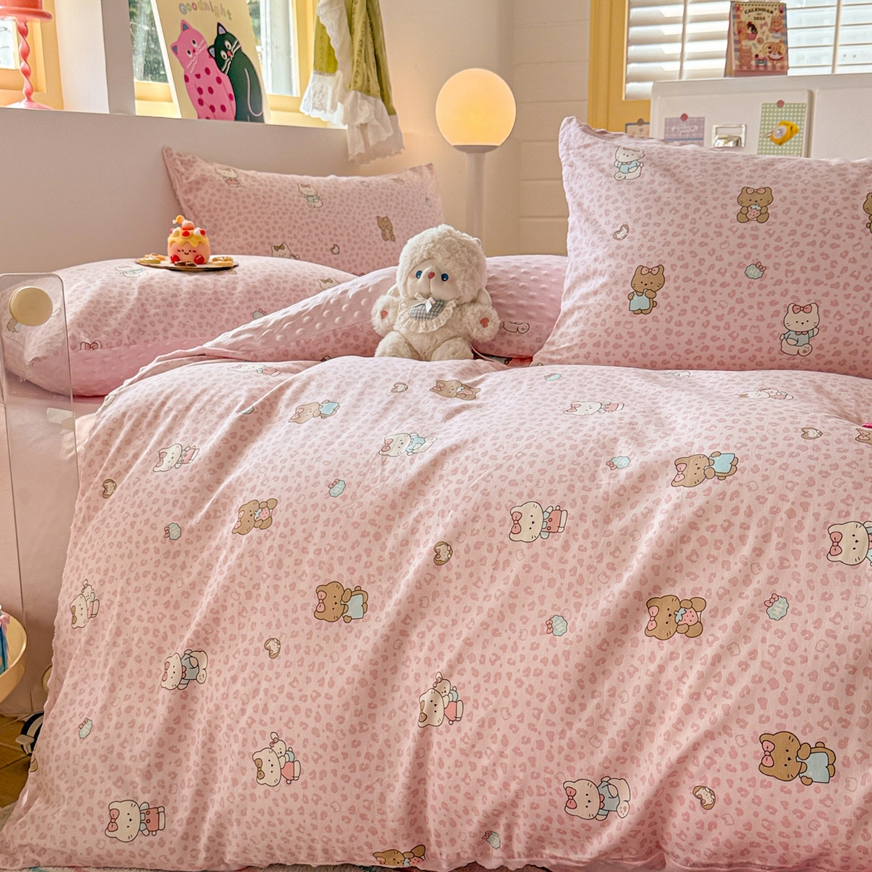 91家纺网 家纺一手货源 找家纺 简宜家居（朝初家纺） 2025新款全棉安抚豆豆绒卡通印花小清新四件套 豹纹-粉