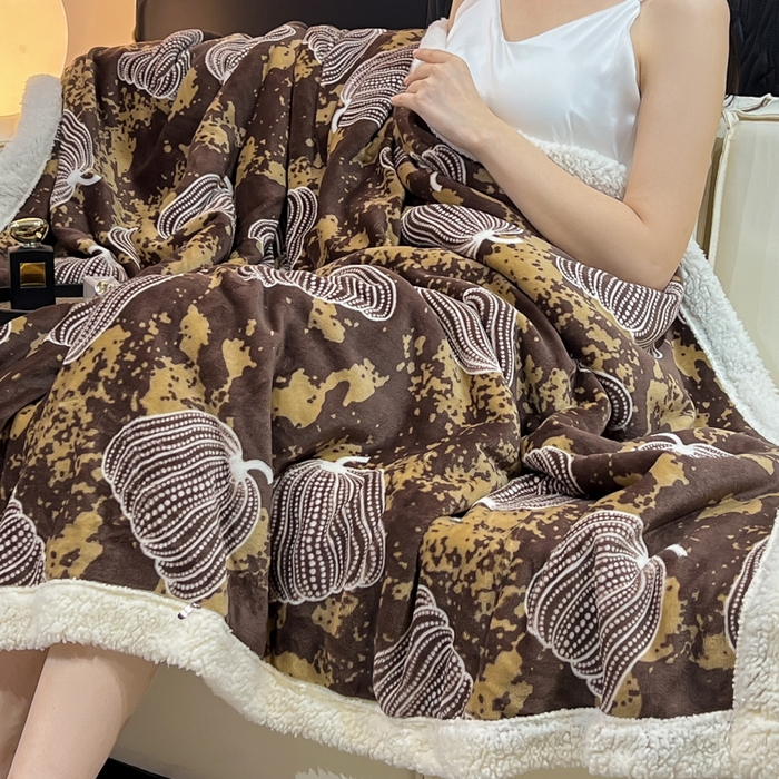 91家纺网 家纺一手货源 找家纺 朵朵家纺 2025新款加厚牛奶绒羊羔绒印花多功能盖毯（可定制尺寸 ） 感恩南瓜