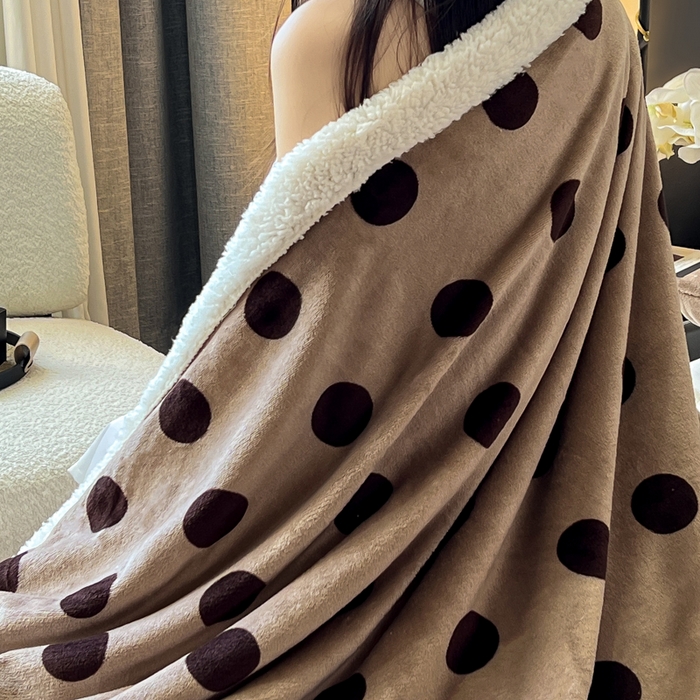 91家纺网 家纺一手货源 找家纺 朵朵家纺 2025新款加厚牛奶绒羊羔绒印花多功能盖毯（可定制尺寸 ） 卡布奇诺