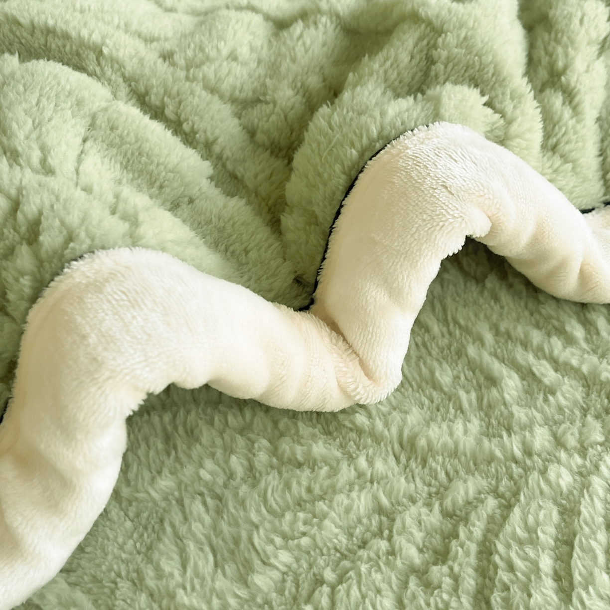 91家纺网 家纺一手货源 找家纺 （总）欧邦 2025新款A类提花舒棉绒双面绒半边绒单层毯毯子毛毯