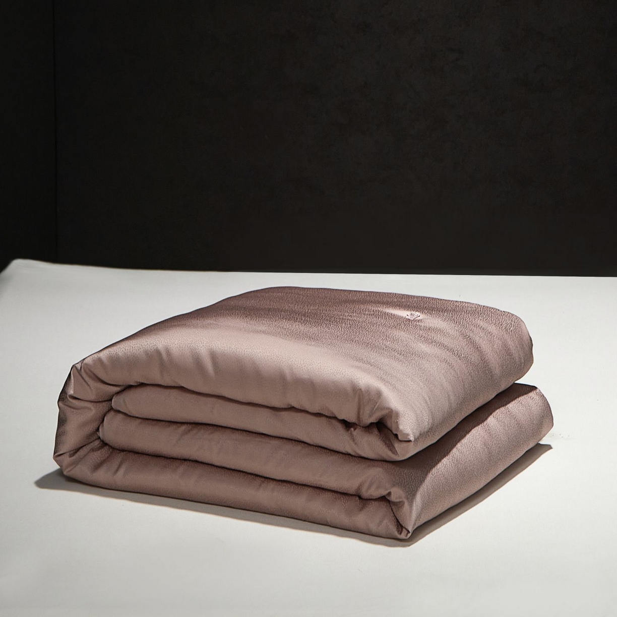 91家纺网 家纺一手货源 找家纺 南通朵美纺织品有限公司 2025新款高端手工订制桑蚕丝被-皓月星空系列 皓月星空（糖粉色）