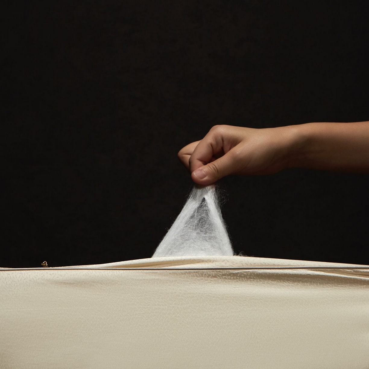 91家纺网 家纺一手货源 找家纺 南通朵美纺织品有限公司 2025新款高端手工订制桑蚕丝被-皓月星空系列 皓月星空（金色）