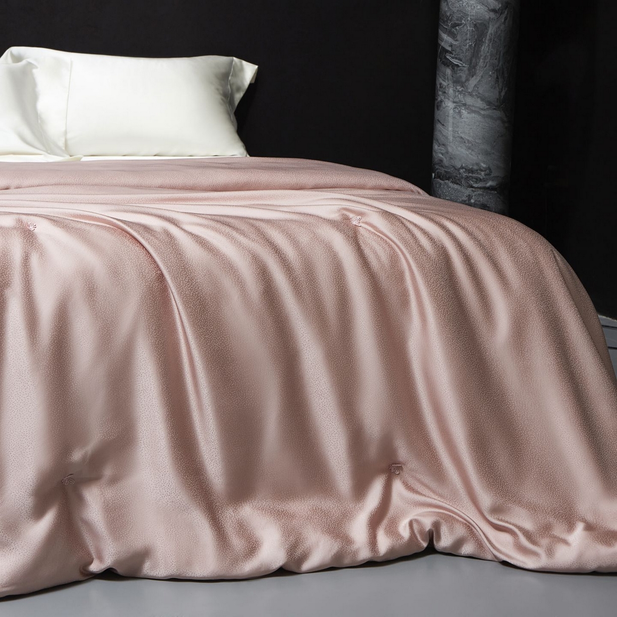 91家纺网 家纺一手货源 找家纺 南通朵美纺织品有限公司 2025新款高端手工订制桑蚕丝被-皓月星空系列 皓月星空（糖粉色）