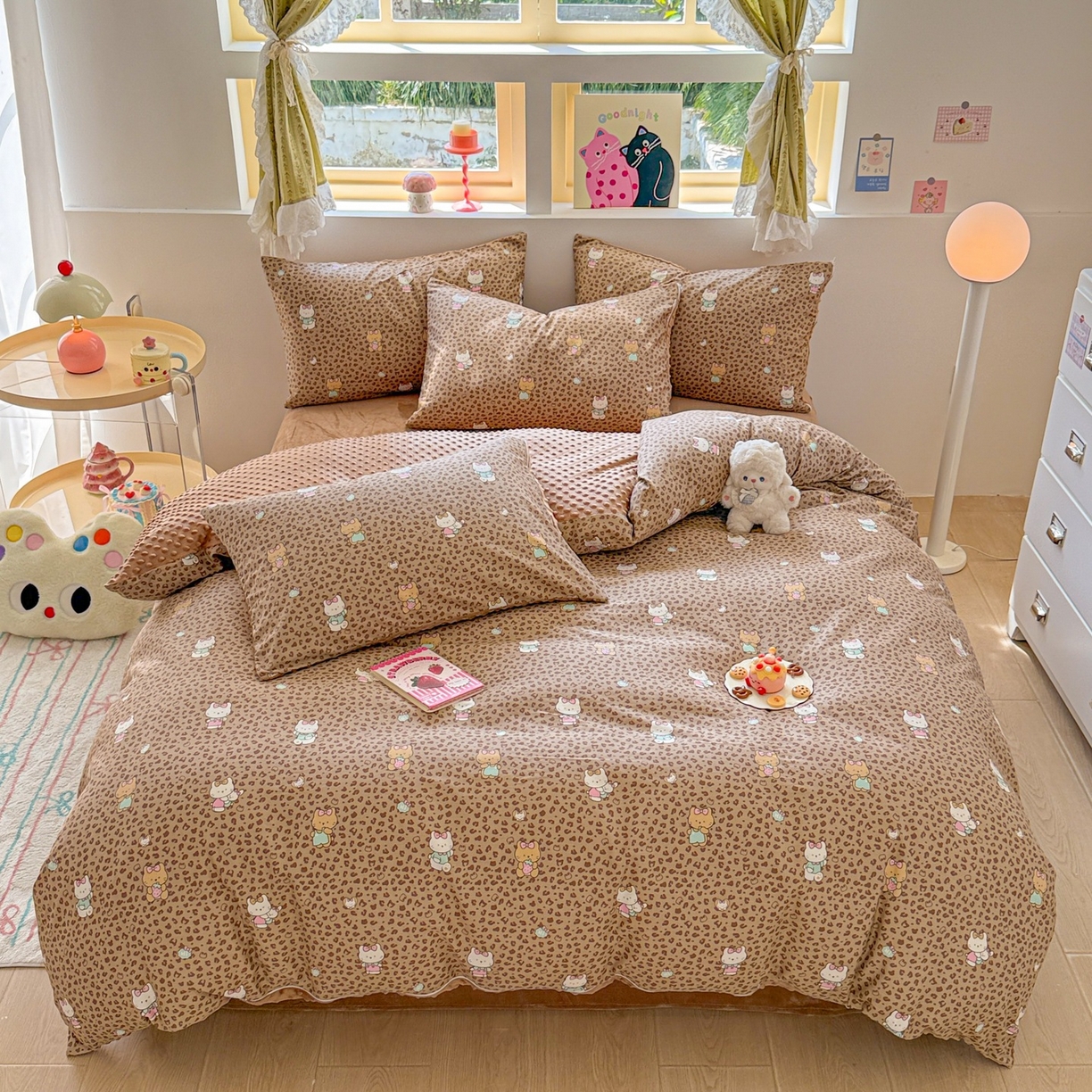 91家纺网 家纺一手货源 找家纺 简宜家居（朝初家纺） 2025新款全棉安抚豆豆绒卡通印花小清新四件套 豹纹-咖