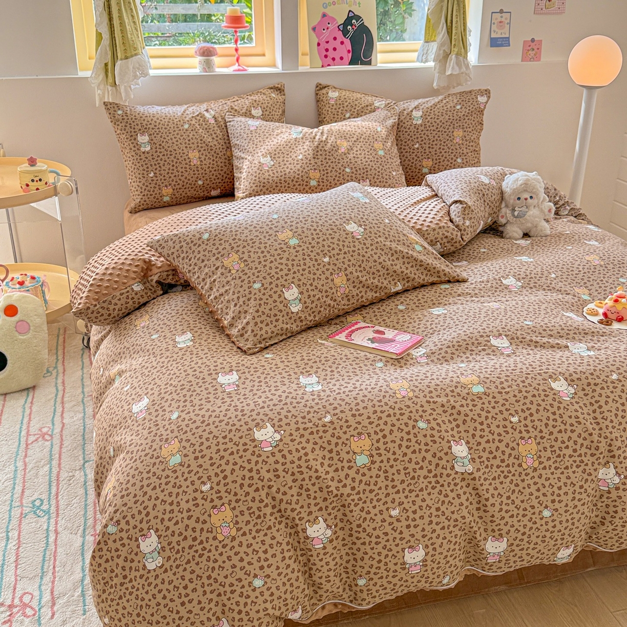 91家纺网 家纺一手货源 找家纺 简宜家居（朝初家纺） 2025新款全棉安抚豆豆绒卡通印花小清新四件套 豹纹-咖
