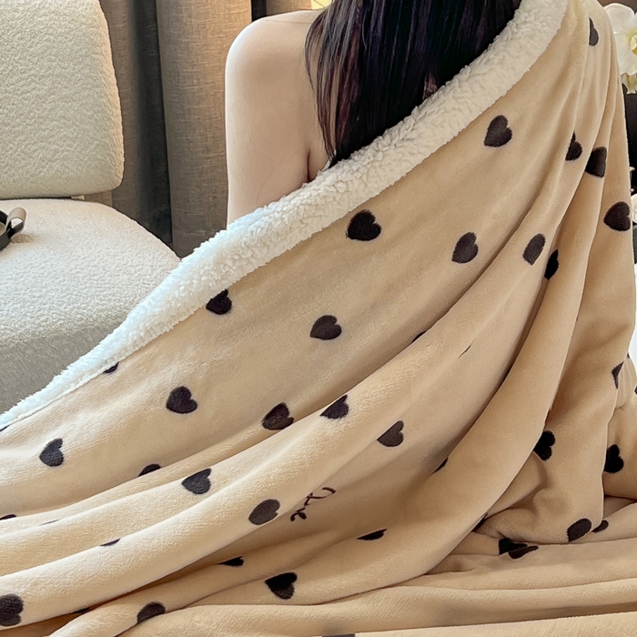 91家纺网 家纺一手货源 找家纺 朵朵家纺 2025新款加厚牛奶绒羊羔绒印花多功能盖毯（可定制尺寸 ） 满心欢喜