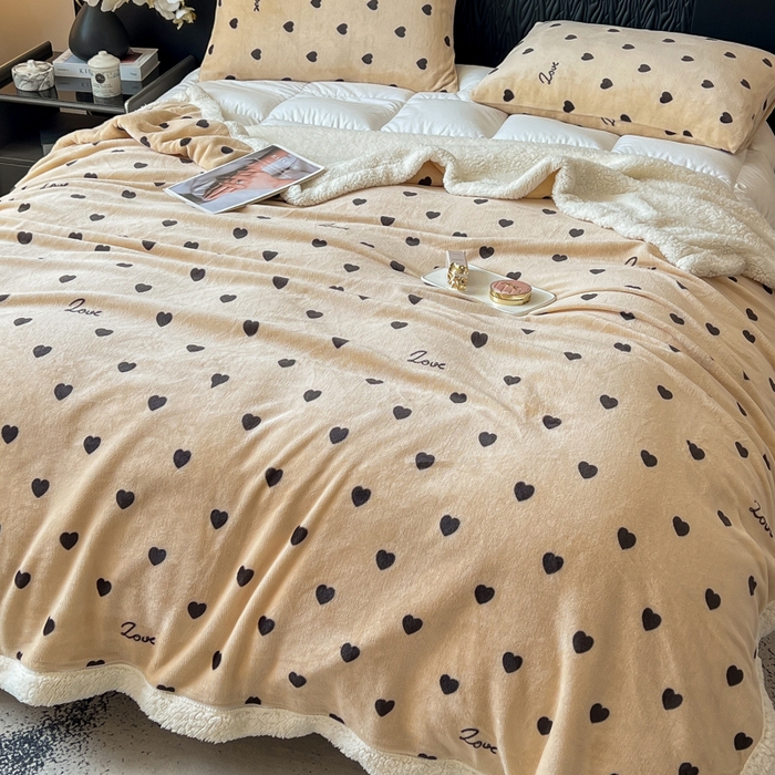 91家纺网 家纺一手货源 找家纺 朵朵家纺 2025新款加厚牛奶绒羊羔绒印花多功能盖毯（可定制尺寸 ） 满心欢喜