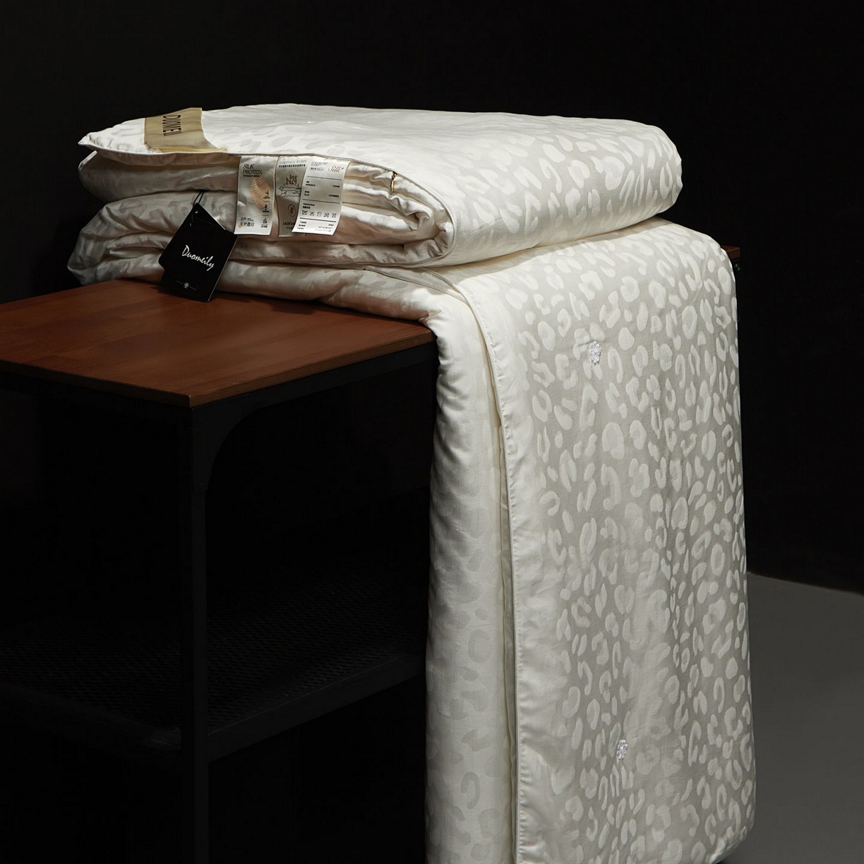 91家纺网 家纺一手货源 找家纺 南通朵美纺织品有限公司 2025新款高端手工订制桑蚕丝被-约定系列 约定（白色）