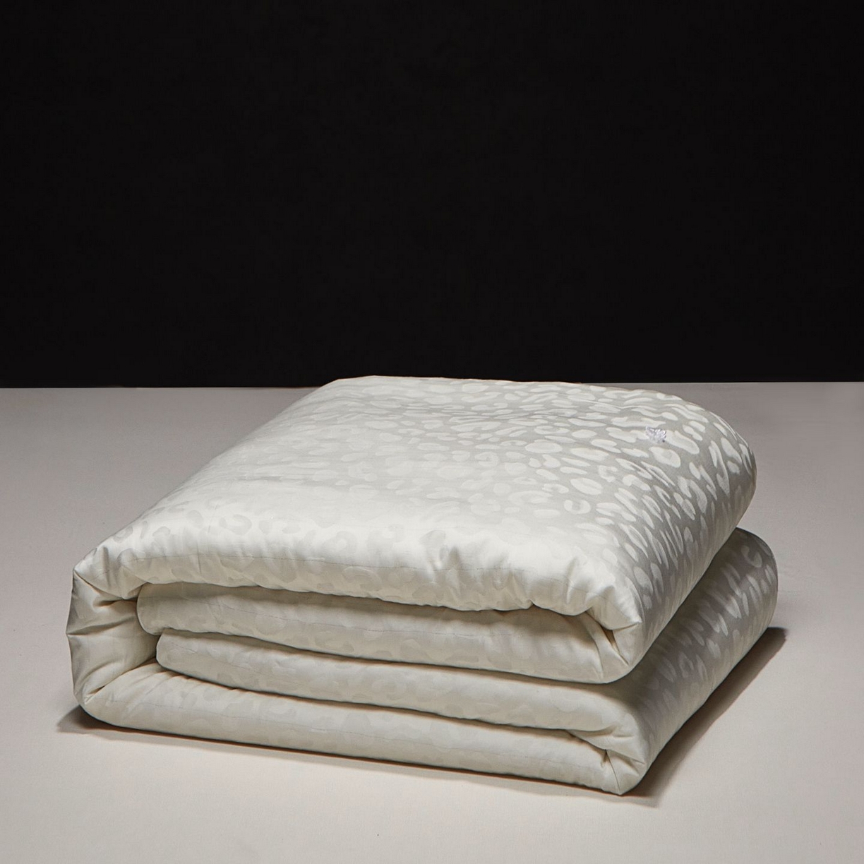 91家纺网 家纺一手货源 找家纺 南通朵美纺织品有限公司 2025新款高端手工订制桑蚕丝被-约定系列 约定（白色）