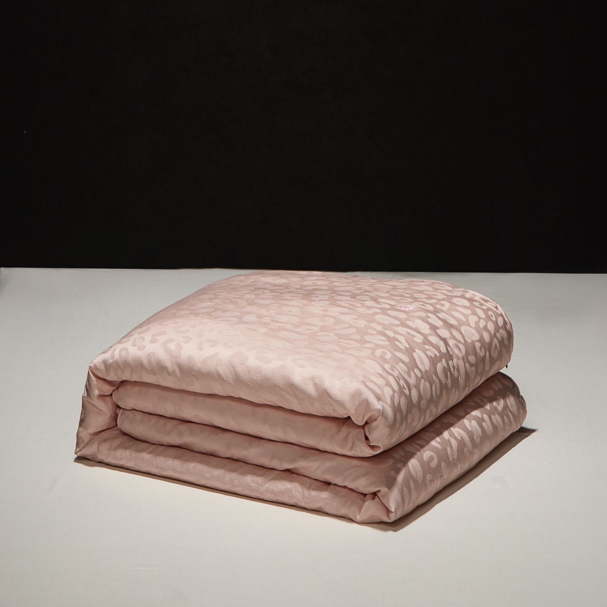 91家纺网 家纺一手货源 找家纺 南通朵美纺织品有限公司 2025新款高端手工订制桑蚕丝被-约定系列 约定（玉色）