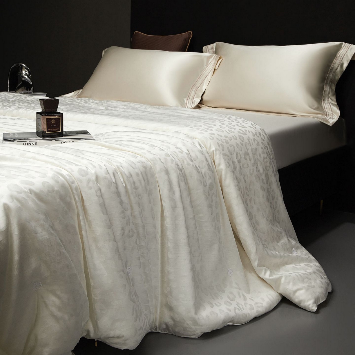 91家纺网 家纺一手货源 找家纺 南通朵美纺织品有限公司 2025新款高端手工订制桑蚕丝被-约定系列 约定（白色）