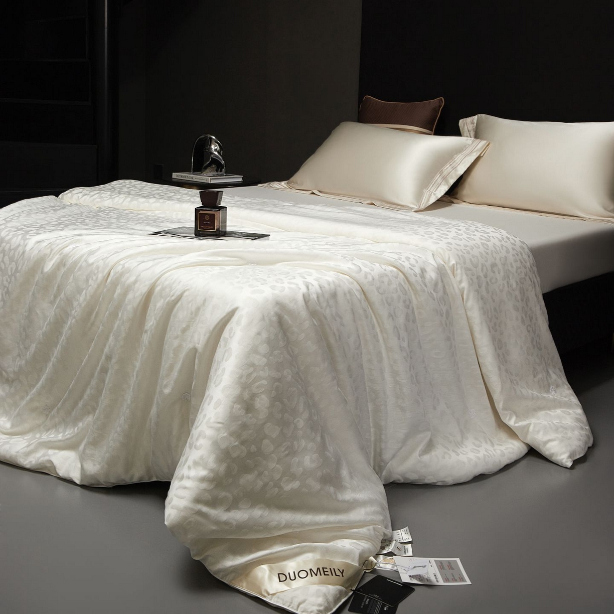 91家纺网 家纺一手货源 找家纺 南通朵美纺织品有限公司 2025新款高端手工订制桑蚕丝被-约定系列 约定（白色）